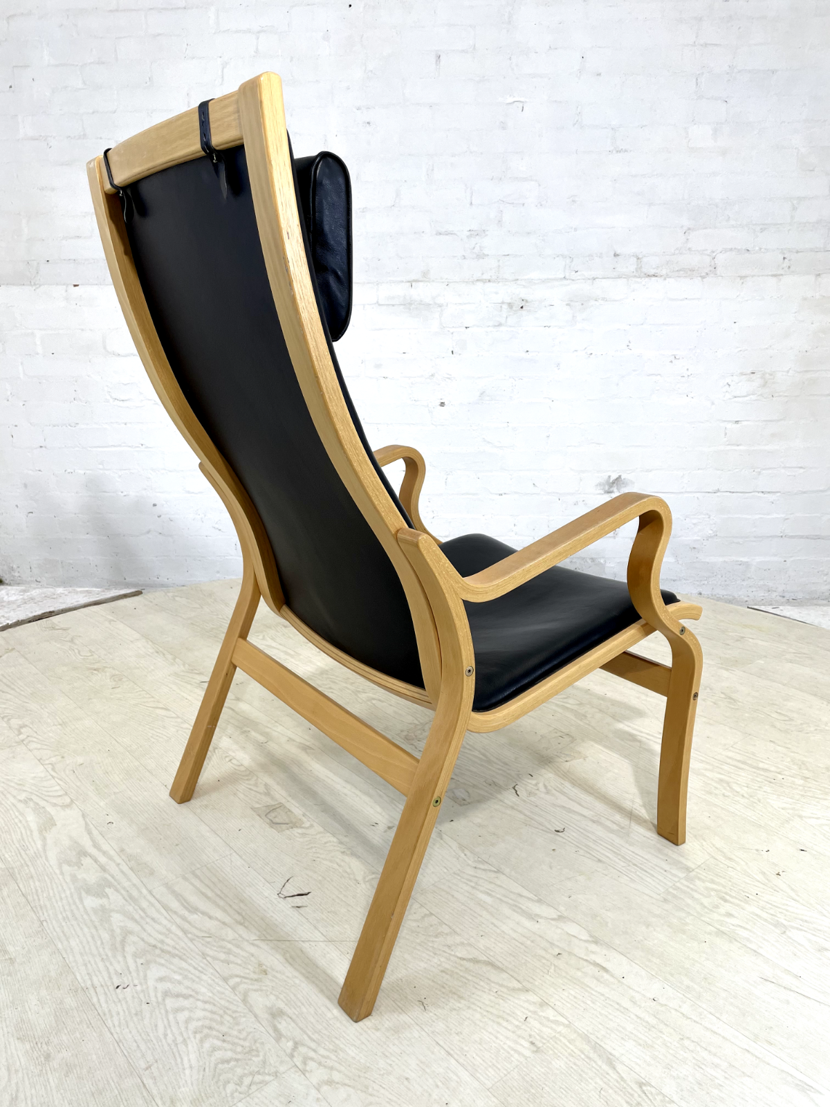 Vintage Danish Leather and Bentwood Lounge Chair, Retro, MCM, EB4444 MBEN - UKDK FURNITURE
