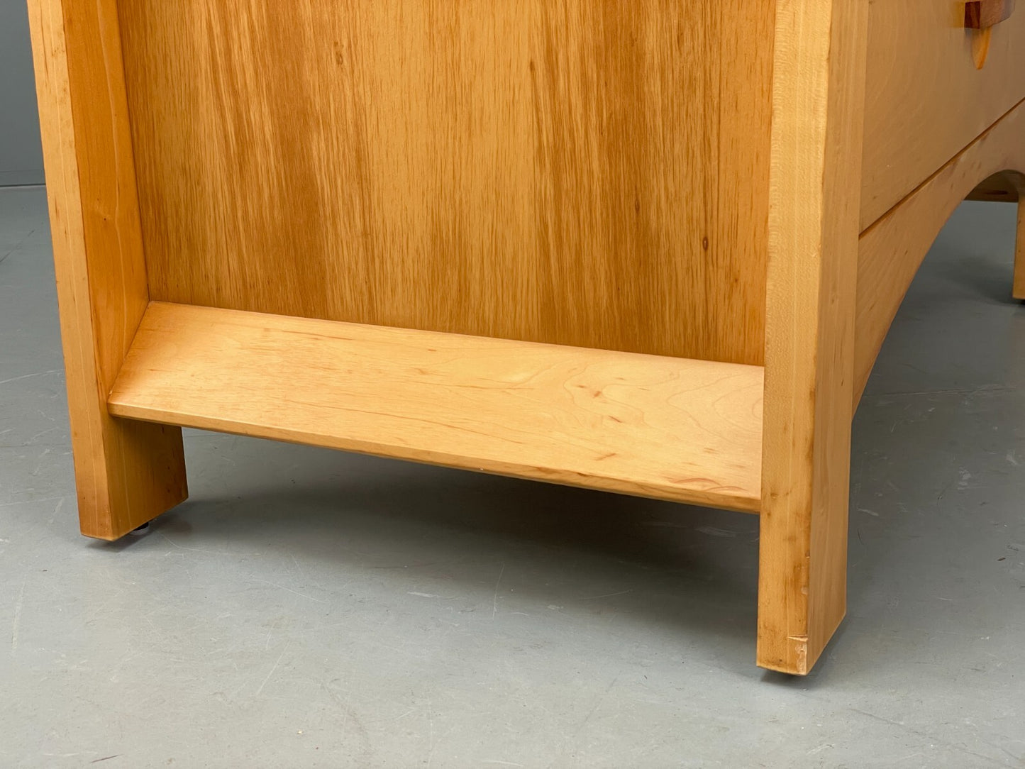 Modern Solid Chest Of Drawers Berkeley By Copeland EB9121 MWOO - UKDK FURNITURE