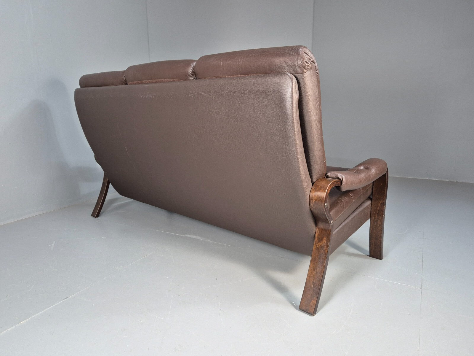 Vintage danish 3 seat Brown Leather Sofa Bentwood Frame 1980s Retro EB9079 M3SS - UKDK FURNITURE
