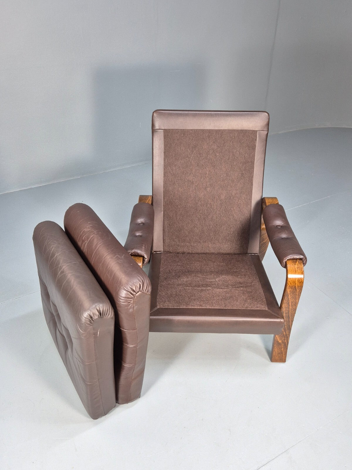 Vintage Danish Brown Leather Lounge Chair Bentwood Frame 1970s Retro EB9287 MNOR - UKDK FURNITURE