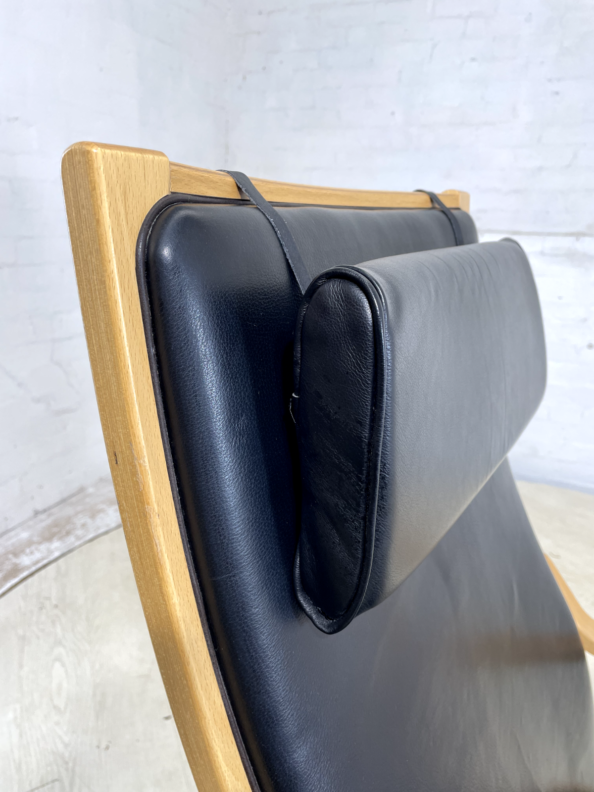 Vintage Danish Leather and Bentwood Lounge Chair, Retro, MCM, EB4444 MBEN - UKDK FURNITURE