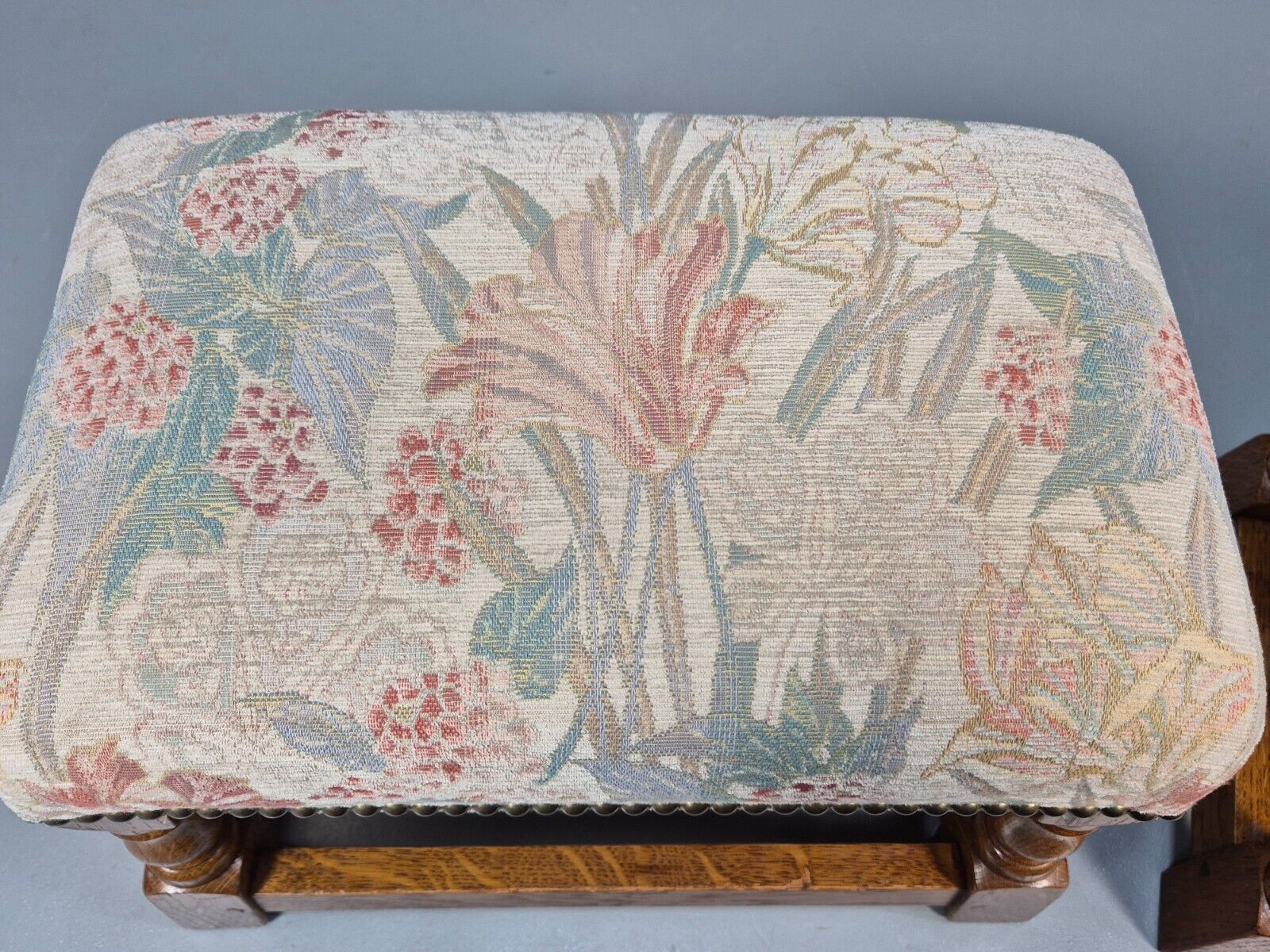2 Vintage Footstools Floral Cotton Light Oak Antique Style 32 cmEB9153 VWOO - UKDK FURNITURE