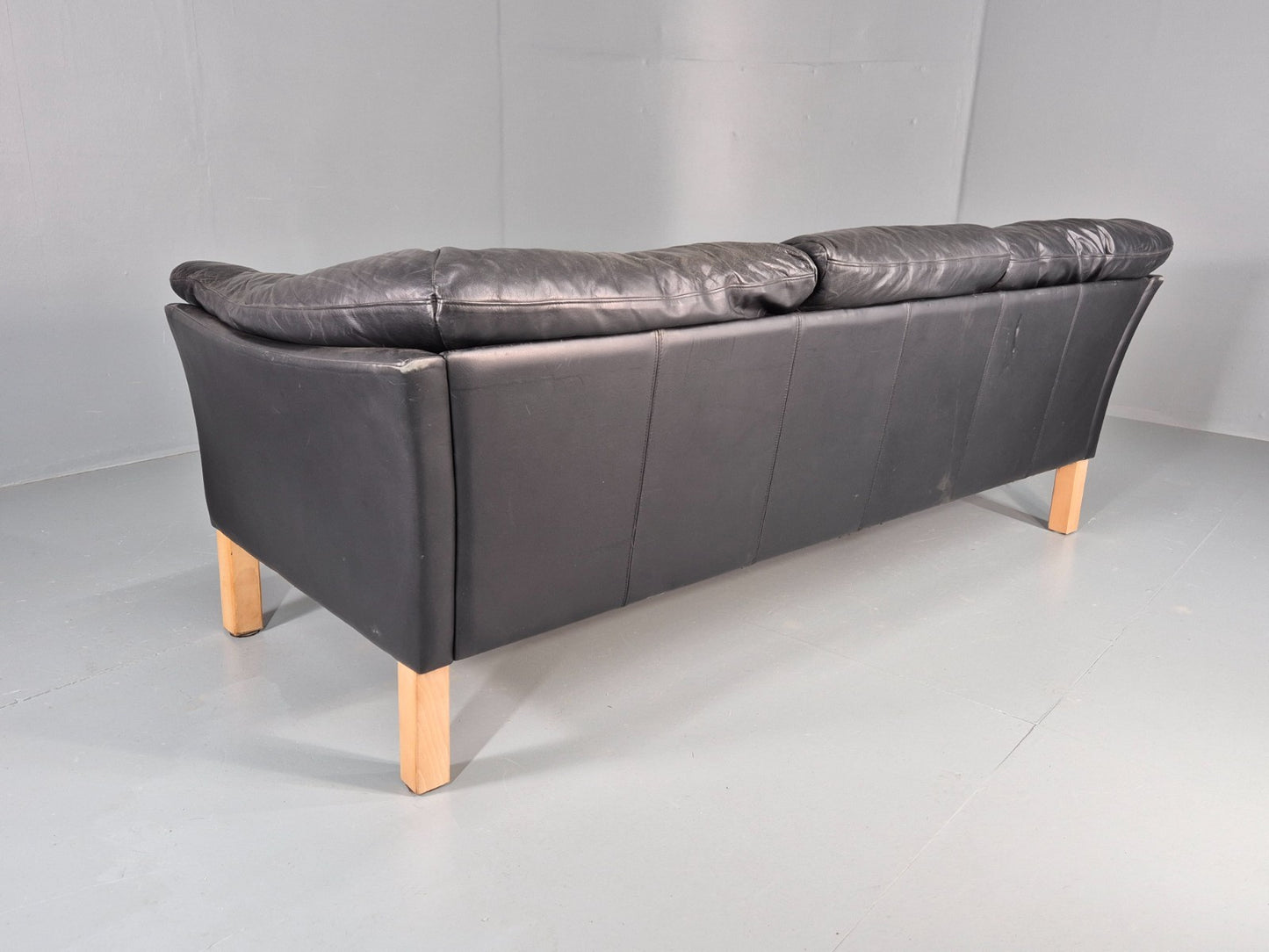 Vintage 3 Seat Sofa Danish Black Leather 1980s Retro EB8626 M3SS
