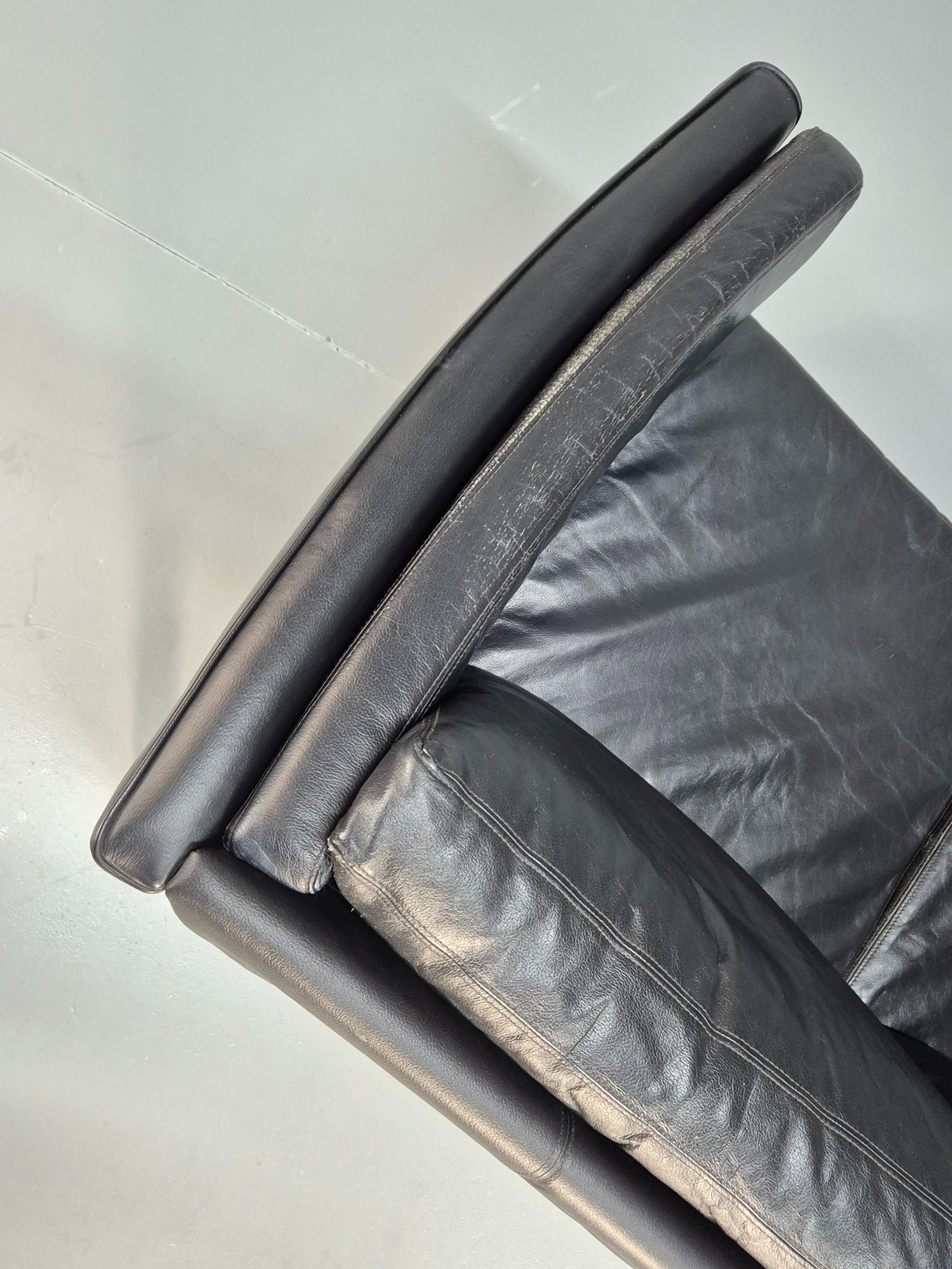 Vintage 3 Seater Sofa Black Leather and Vinyl 1980s Retro EB08616