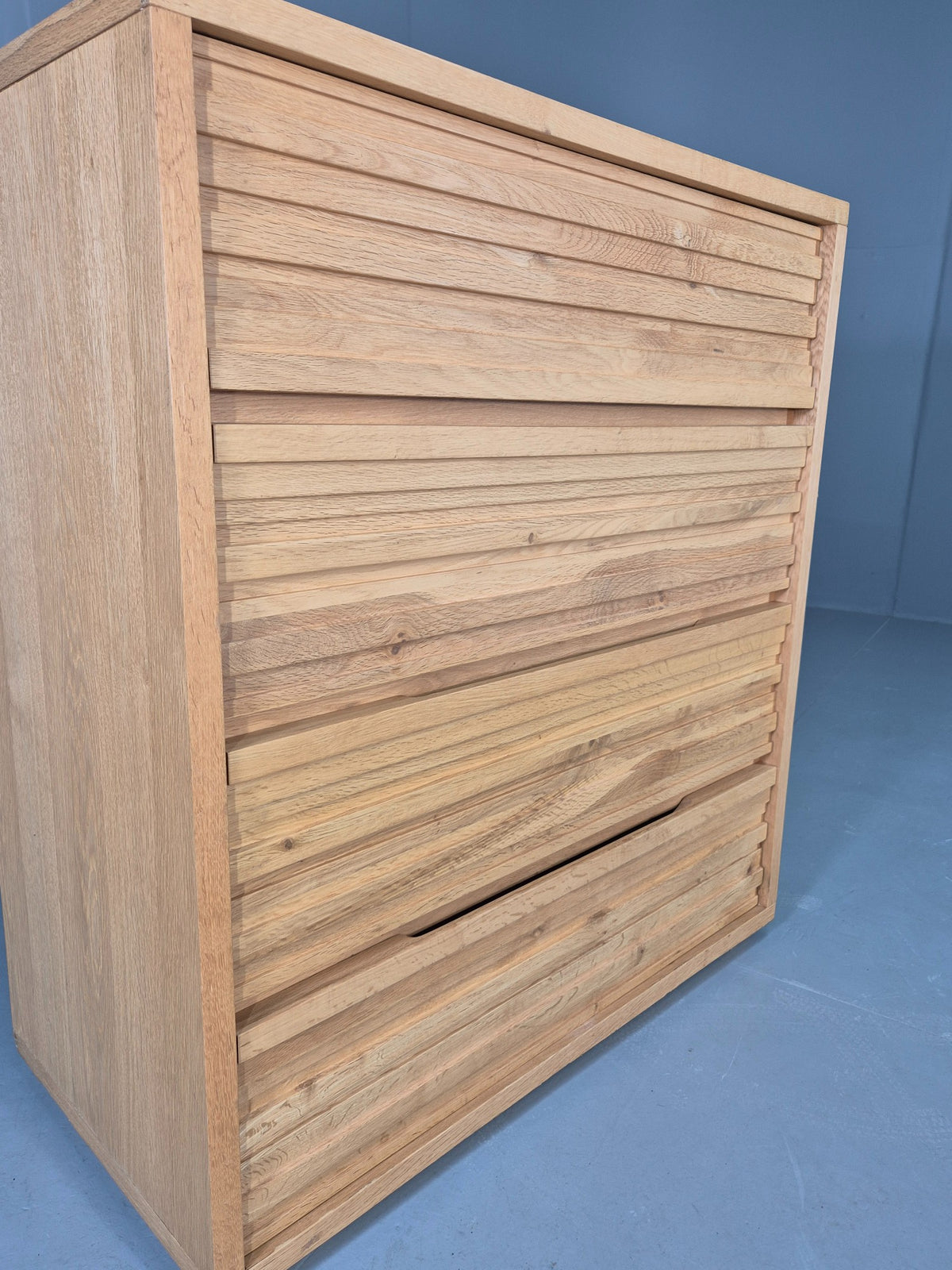 Vintage Chest of Drawers Modern Design Solid Oak Quality EB13142