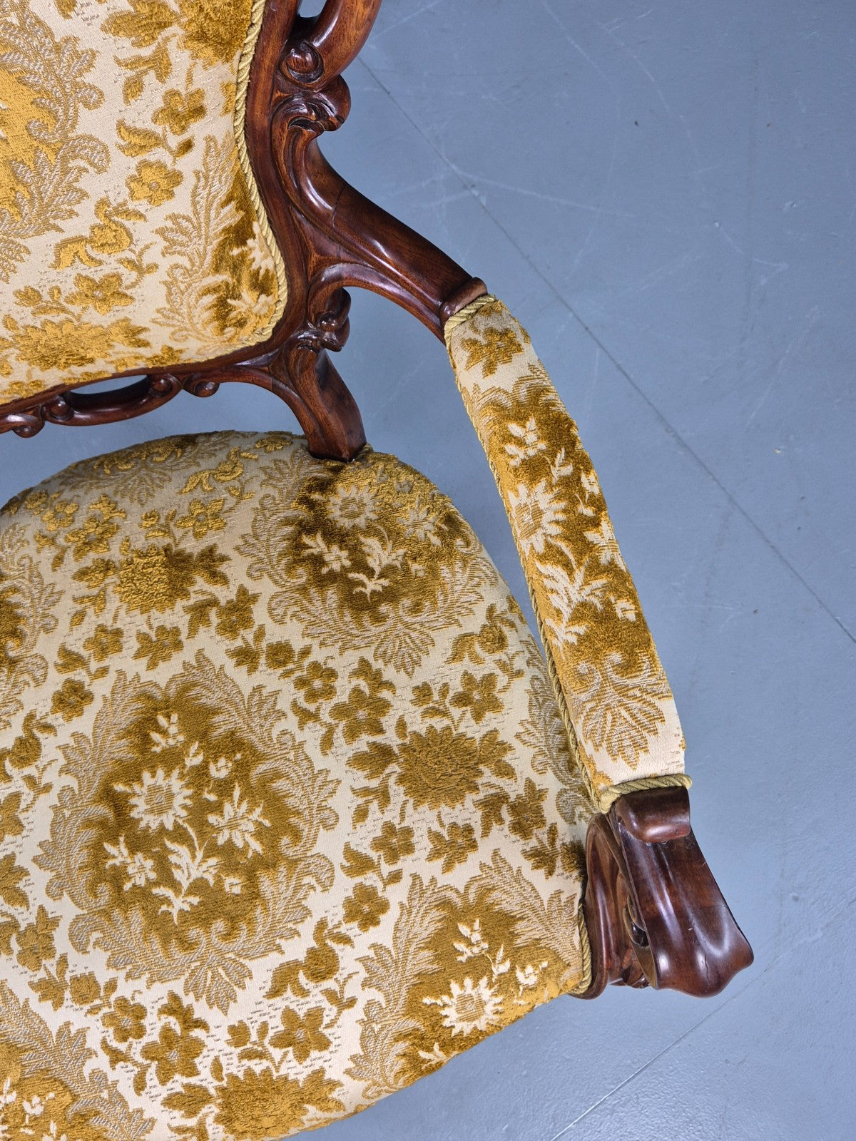 Antique Baroque Revival Arm Chair Carved Frame Gold Moquette Upholstery EB12740
