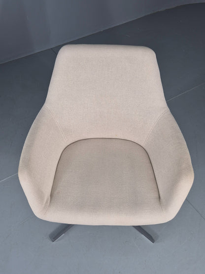 Vintage Swivel Tub Chair Hitch Mylius Modern Design Retro Cream EB12850