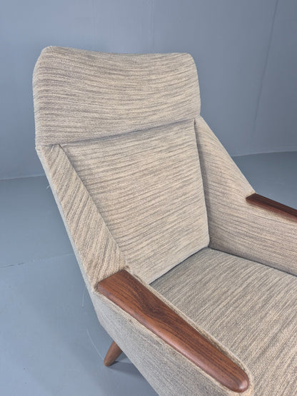 Vintage Mid Century Lounge Chair Danish Design Teak legs and Arms 1950s Retro  EB12320
