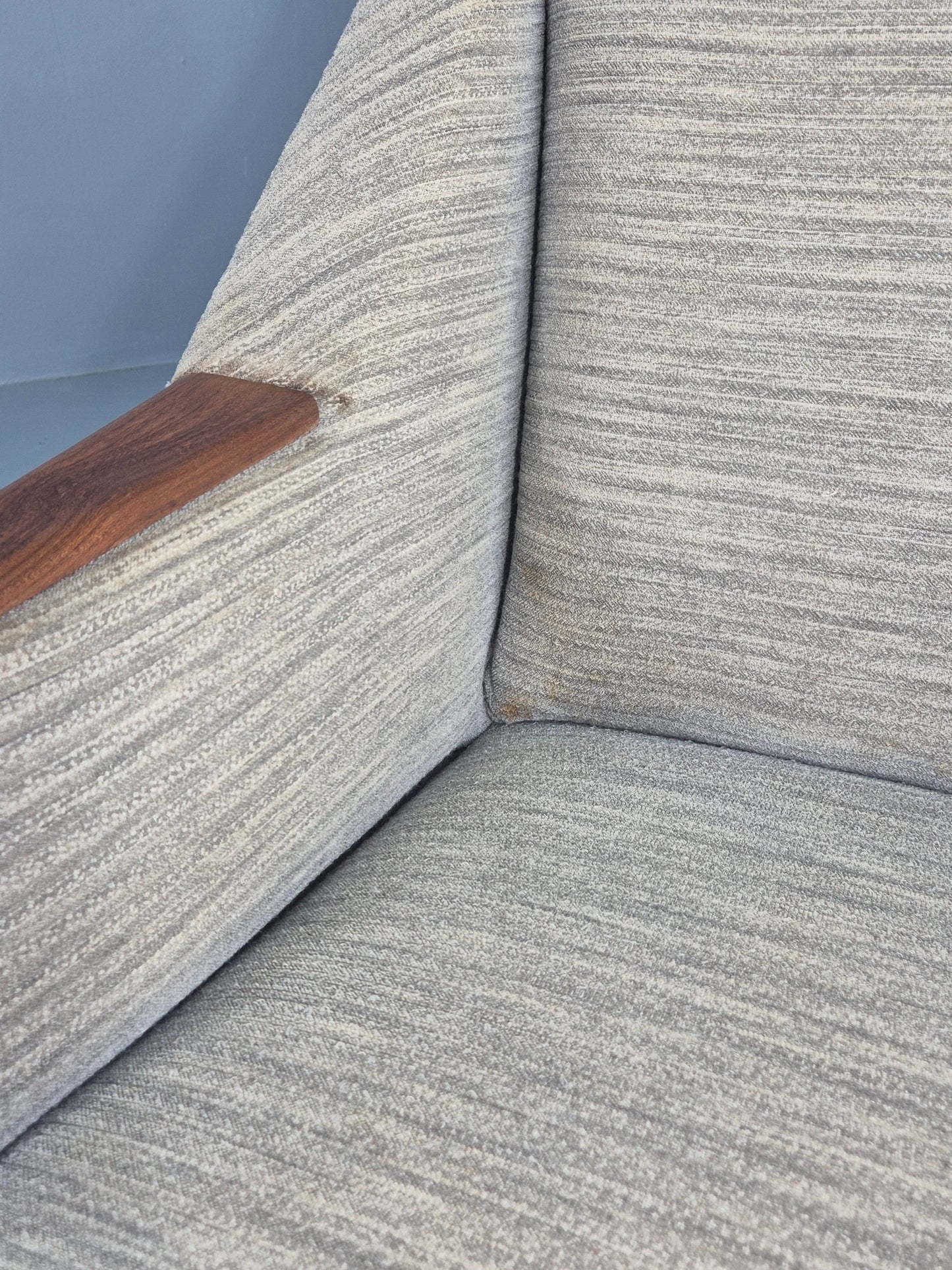Vintage Mid Century Lounge Chair Danish Design Teak legs and Arms 1950s Retro  EB12320