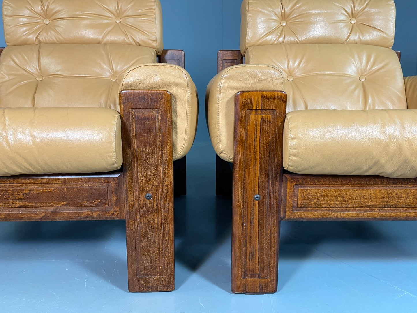 2 Vintage Ekornes Lounge Chairs Caramel Leather 1980s Retro MCM EB06937