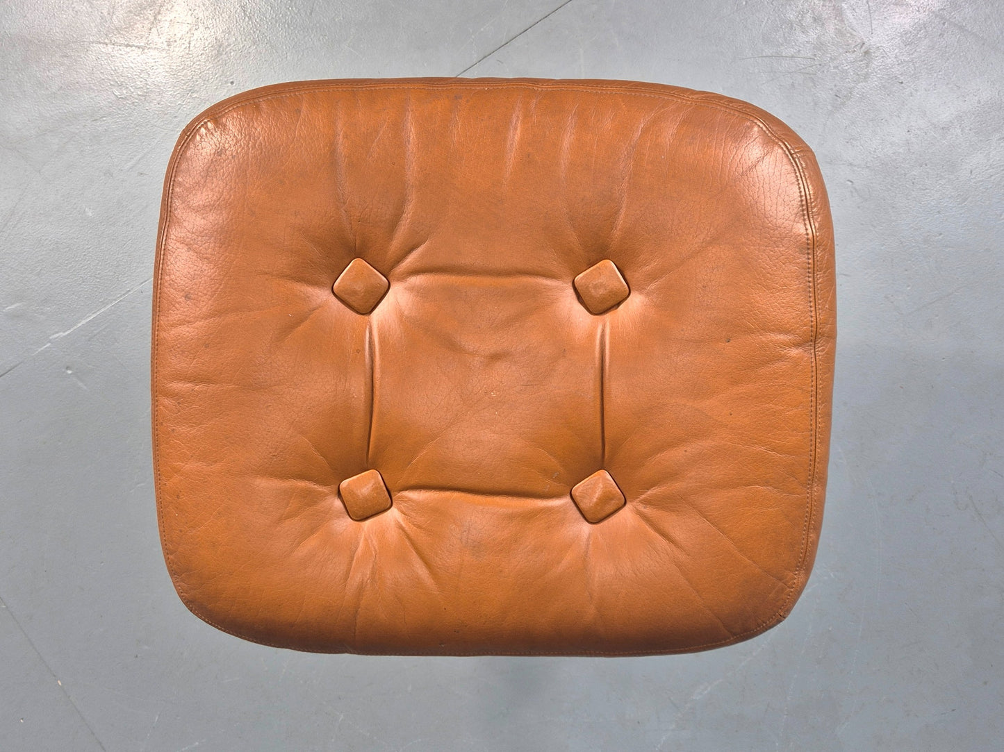 Vintage Danish Mid Century Footstool Tan Leather Swivel Base Retro 1960s EB12151