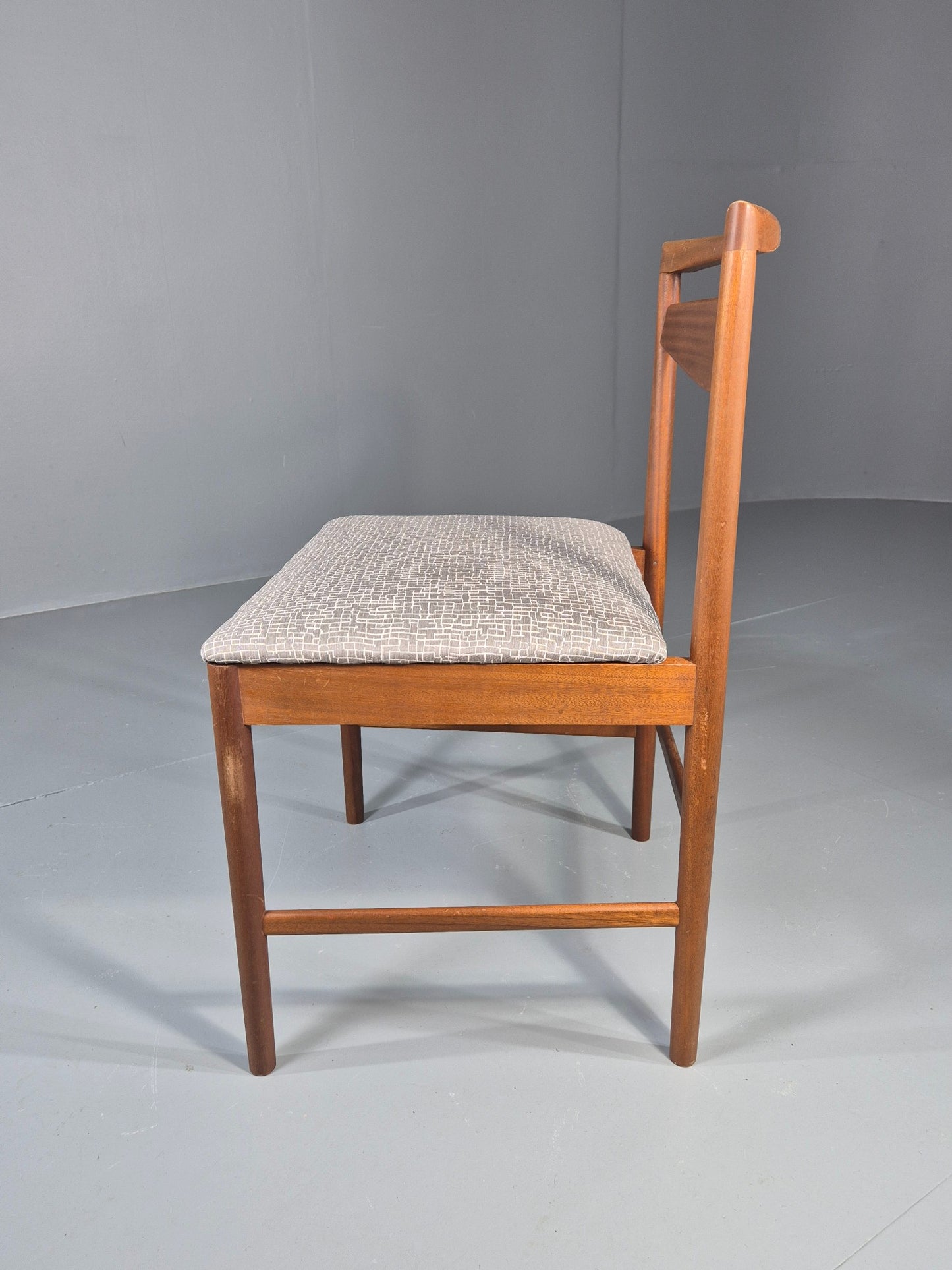 Single Vintage McIntosh Dining Chair Model 9433 Teak New Upholstery EB12309