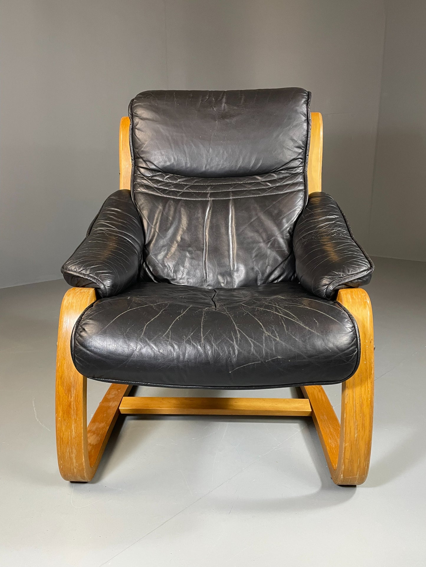 Vintage 70s Retro Lounge Chair Danish Black Leather Bentwood MCM EB06223