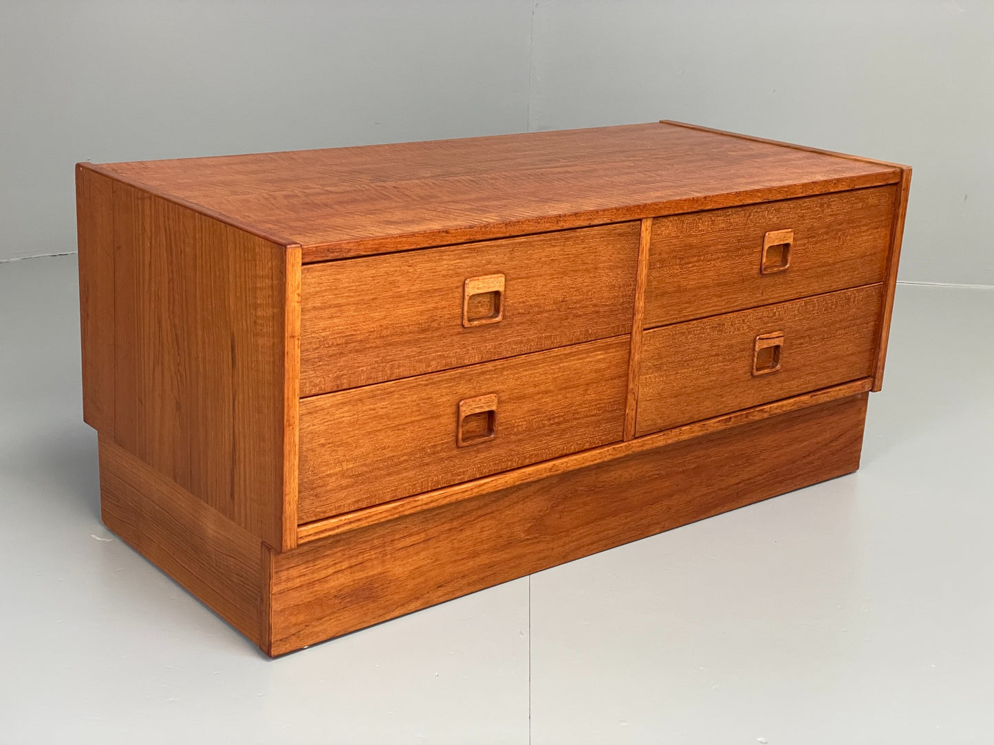 Vintage Drawers Teak 1970s Danish Mid Century Retro TV Unit EB12610