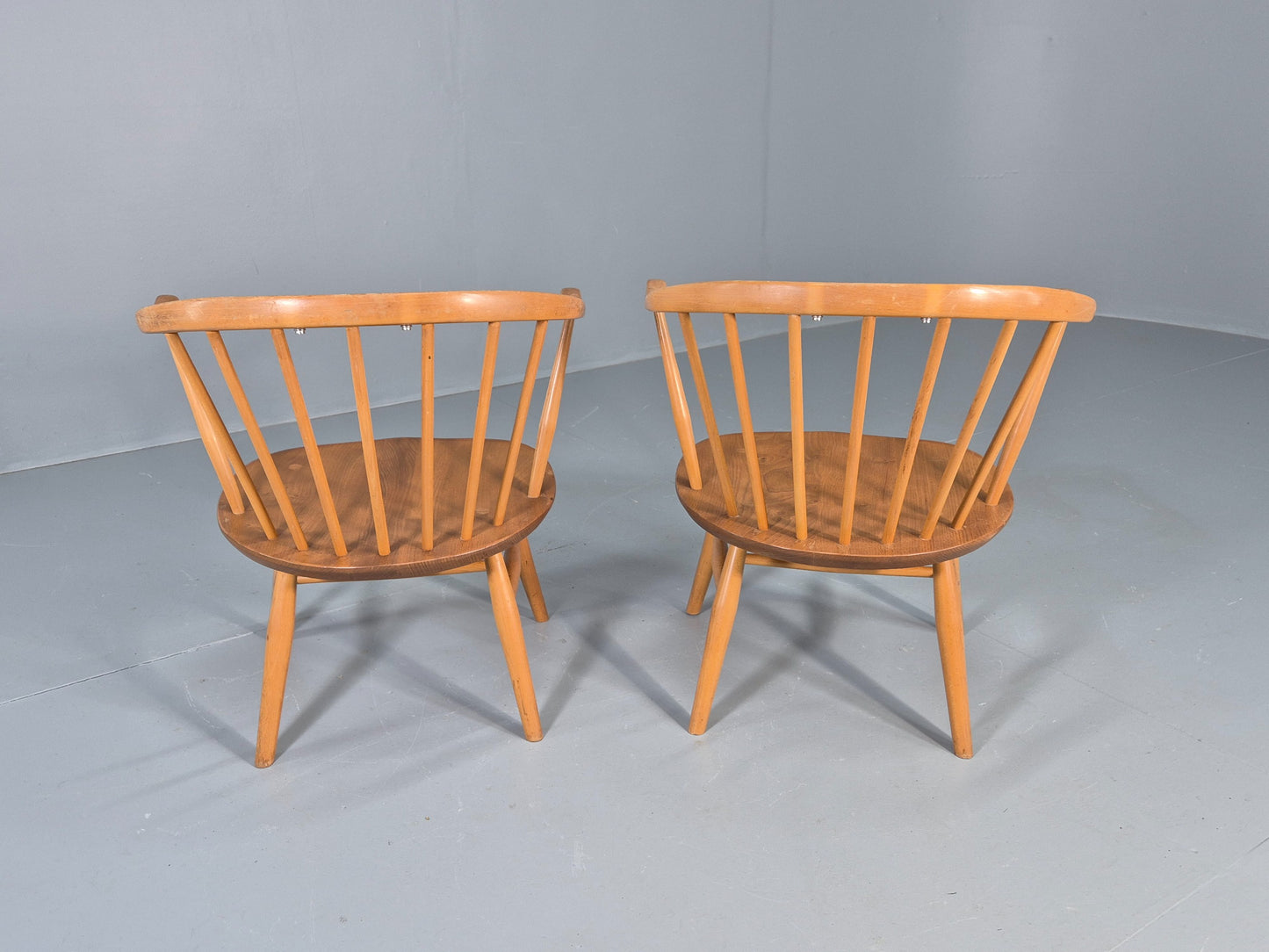 2 Ercol Cowhorn Elbow Chairs Blonde Wood 1960s Short Legged Retro MCM EB12459