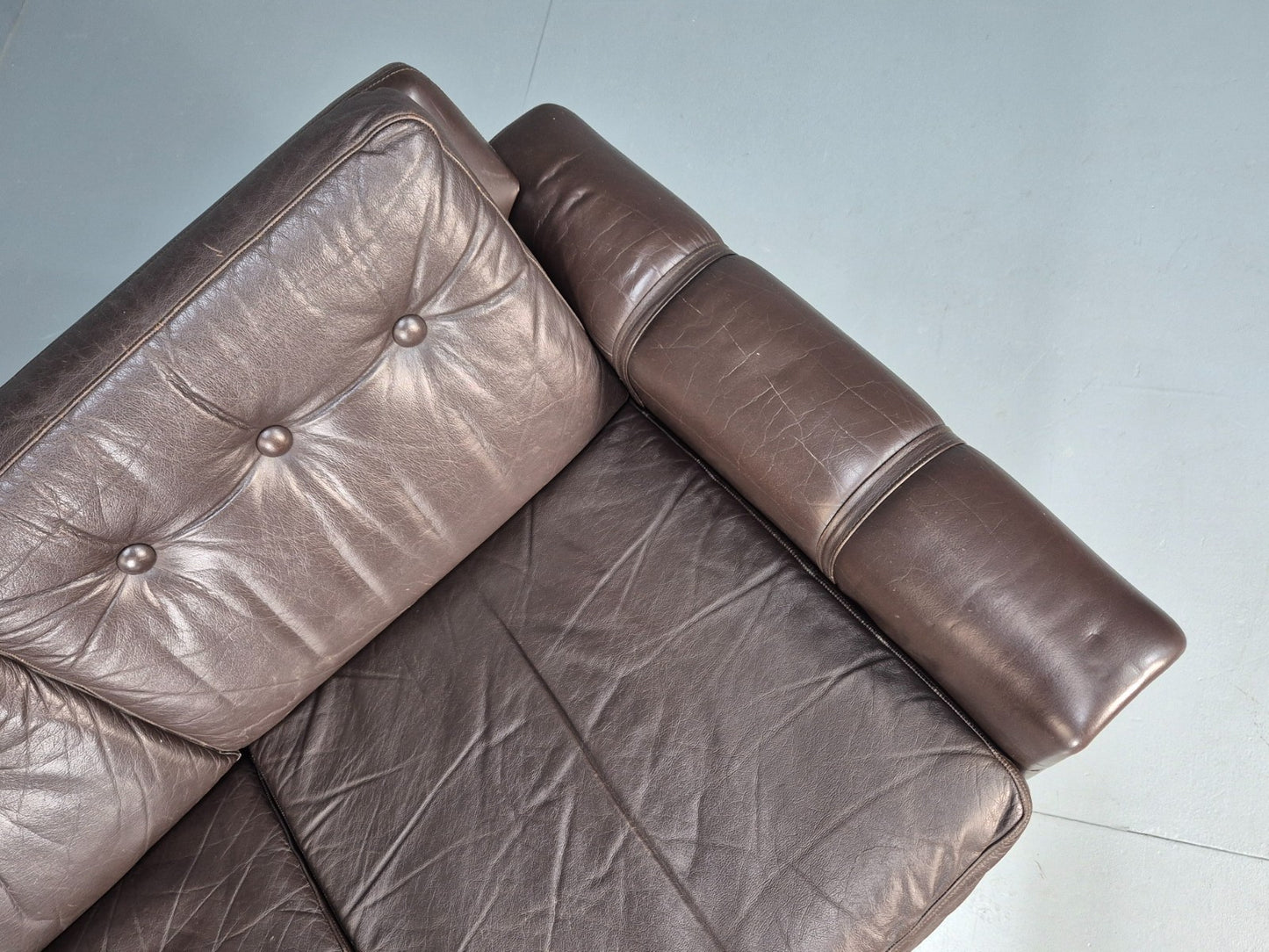 Vintage Danish 2 Seater Brown Leather 1970s Retro Danish MCM Buttoned EB09944