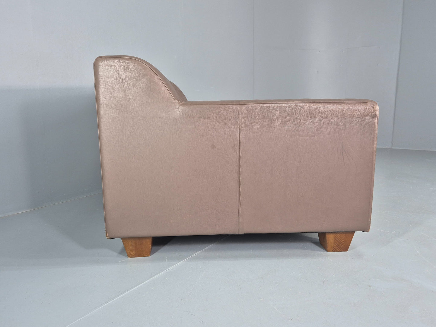 Modern Design Leather Armchair Taupe leather Upholstery Quality Build EB12479
