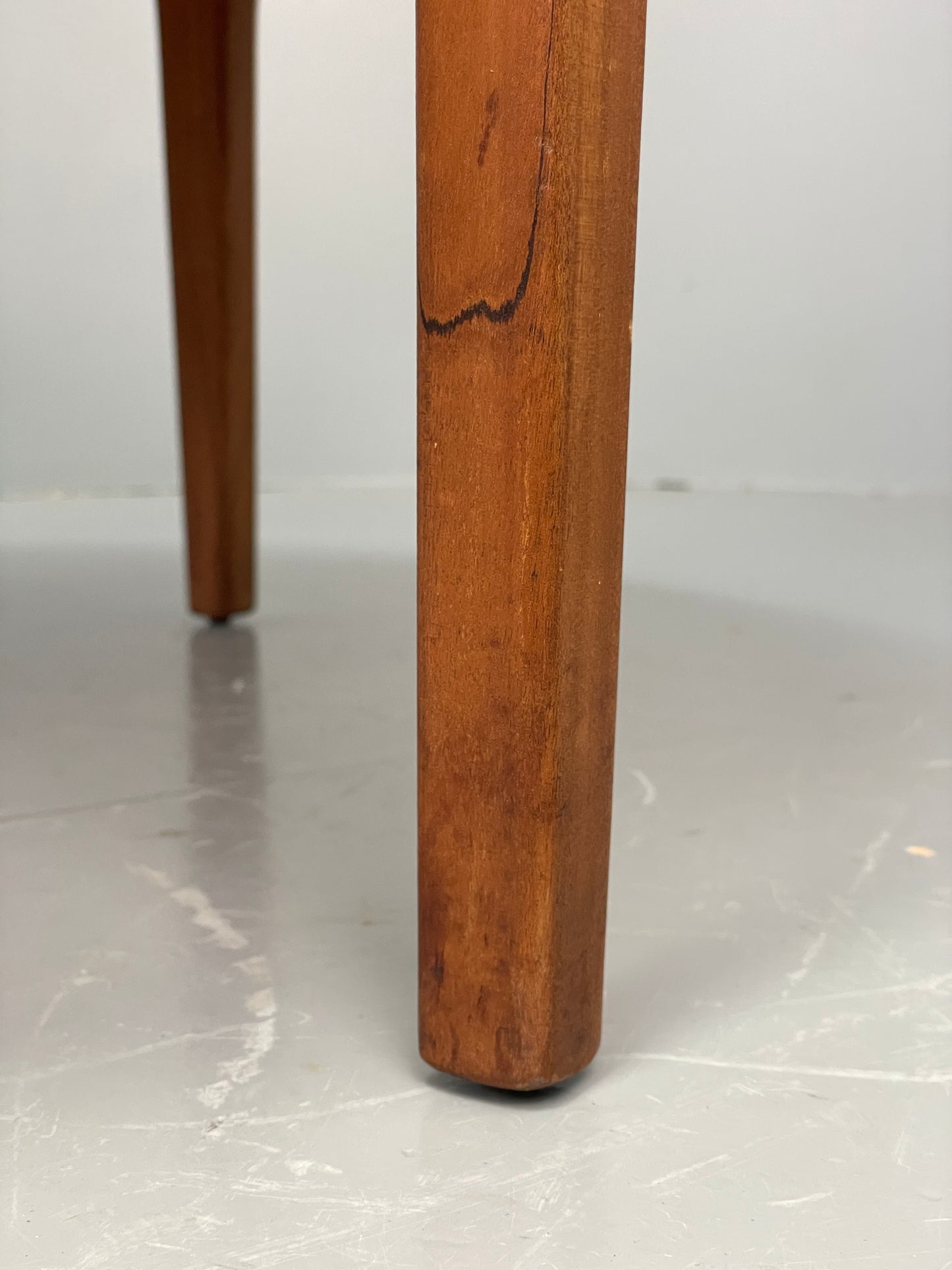 Vintage Circular Coffee Table By Stonehill 1960s Retro Teak Quartered EB12200