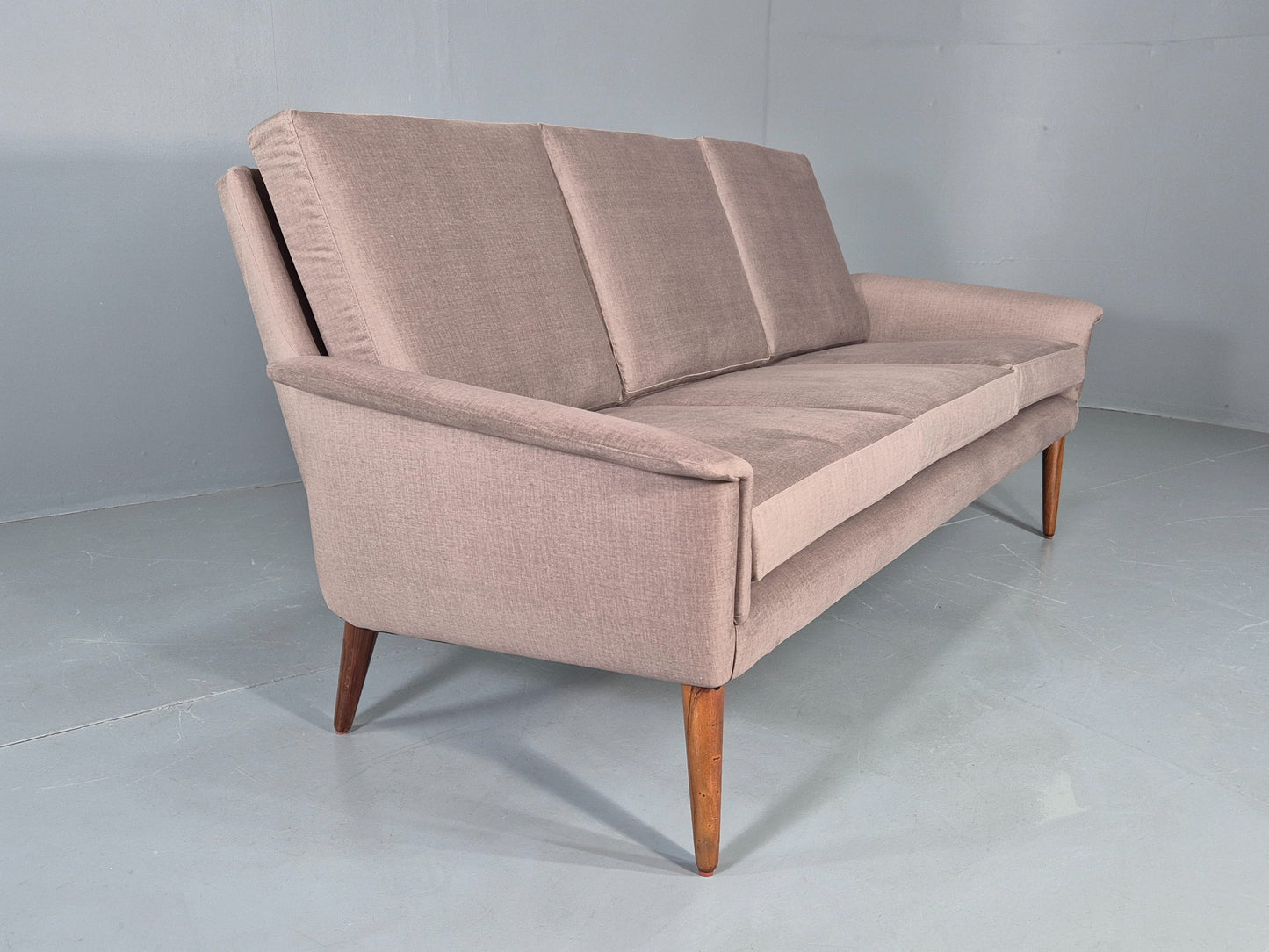 Vintage Mid Century Sofa Folke Ohlsson for Fritz Hansen New Upholstery EB12394