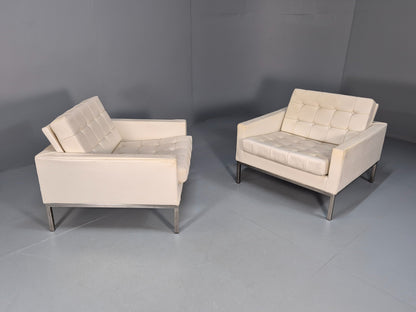 2 Vintage 1960s Robin Day Club Chairs White Vinyl Mid Century Originals EB9973