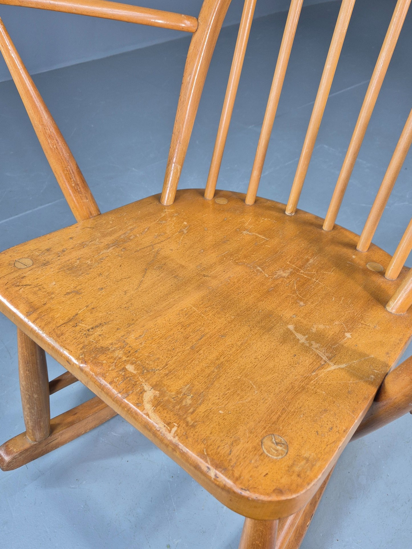 Vintage Ercol Rocker Blonde Wood Blue Badge 1960s Retro EB12308