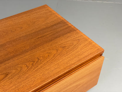 Vintage Teak Drawer TV Unit By Beaver & Tapley 1980s Retro EB12824