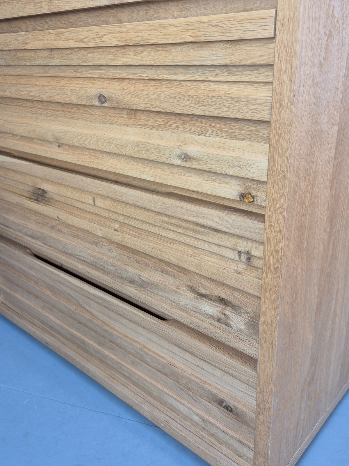 Vintage Chest of Drawers Modern Design Solid Oak Quality EB13141