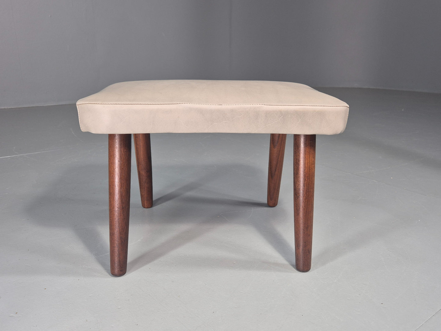 Vintage Mid Century Footstool Danish Cream Vinyl Teak Legs 1960s Retro EB12055