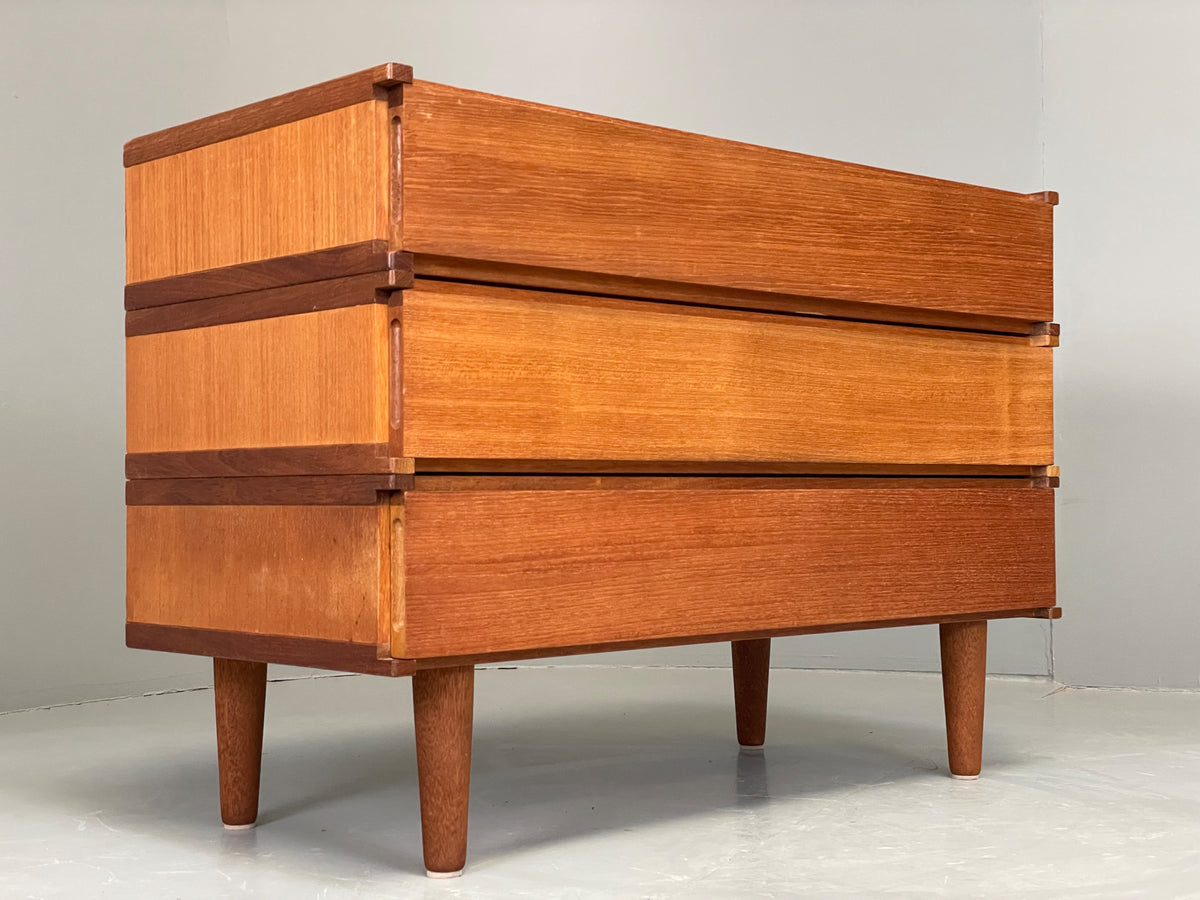 Vintage Chest of Drawers Teak Retro Mid Century White Interior EB13105
