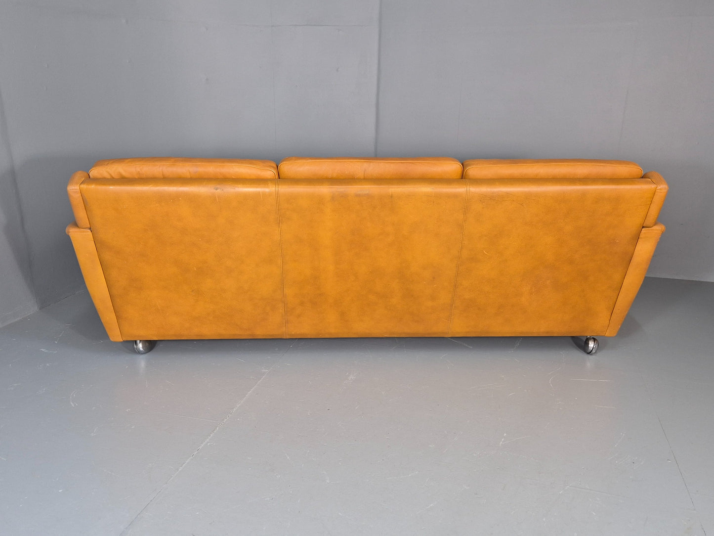 Vintage 3 Seater Mid Century Sofa Tan Leather 1970s Retro Chrome Feet  EB11773