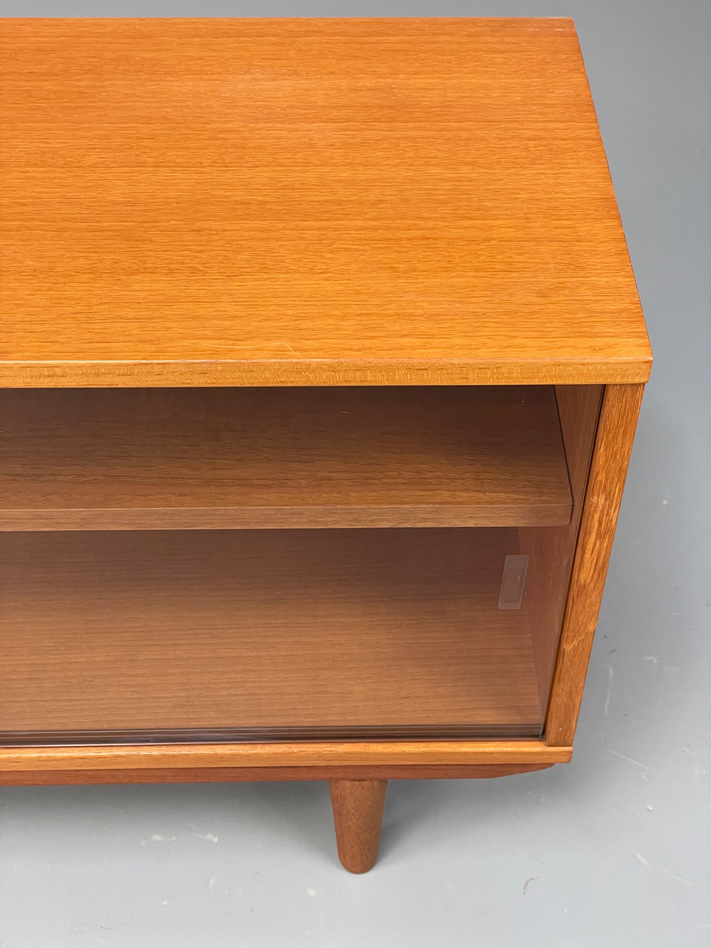 Vintage 1970s Teak Cabinet Glass Sliding Door Retro Mid Century Shelving EB12932