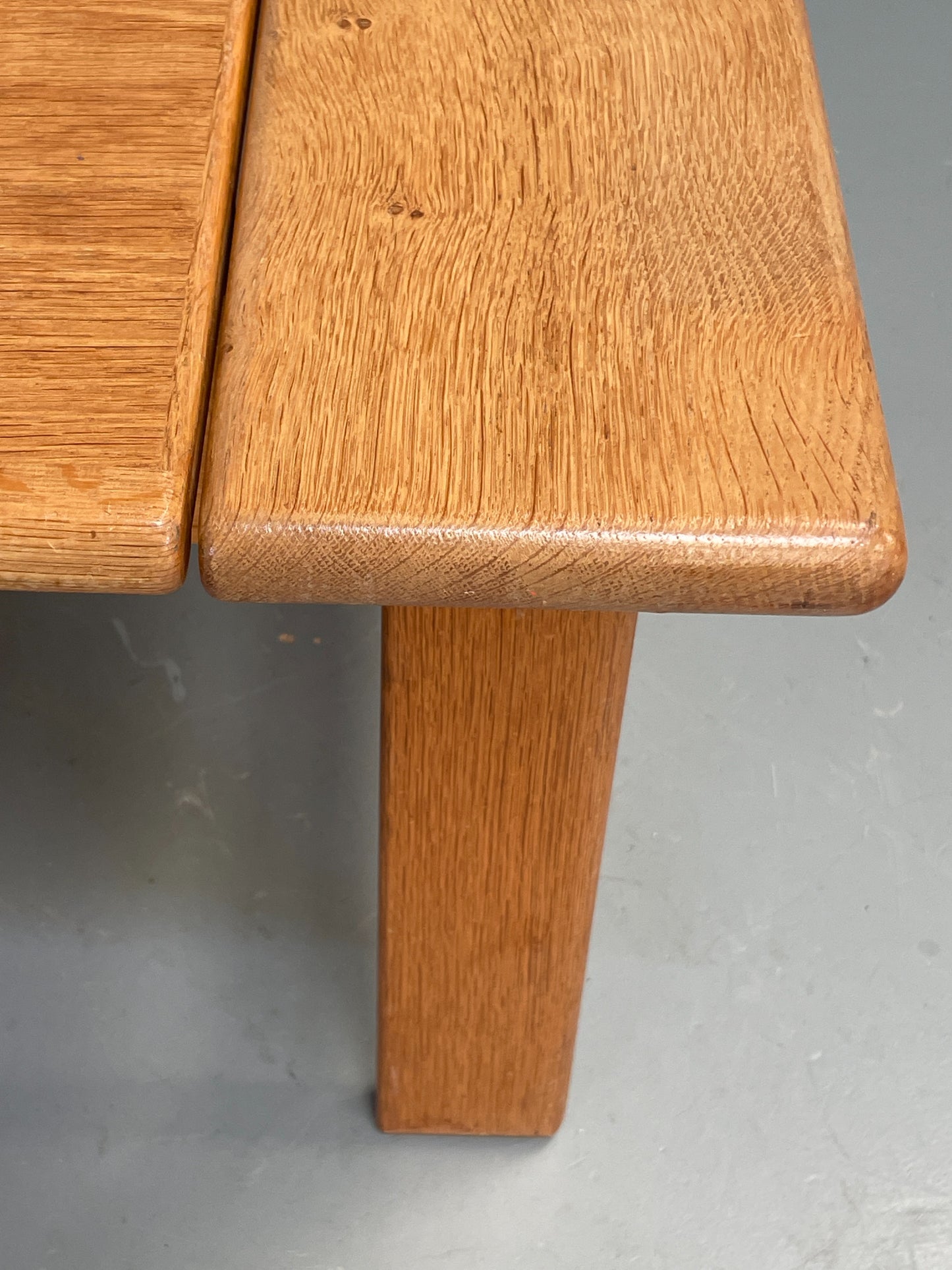 Vintage Oak Coffee Table Retro Danish Design Solid Oak Chunky EB12359