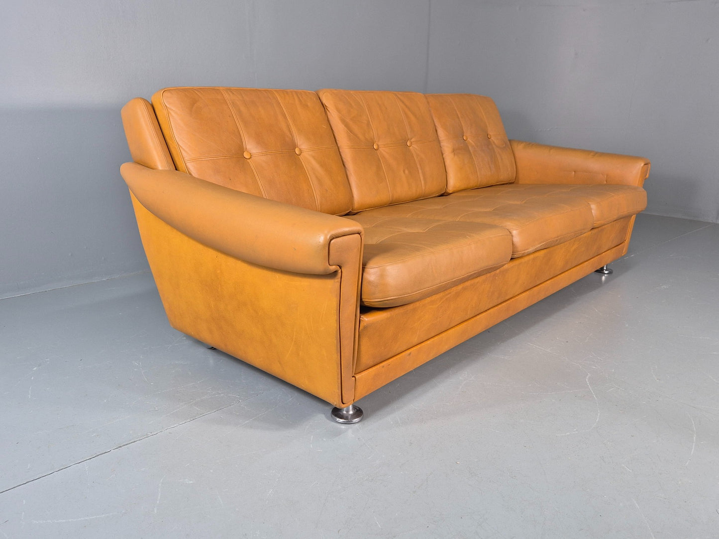 Vintage 3 Seater Mid Century Sofa Tan Leather 1970s Retro Chrome Feet  EB11773