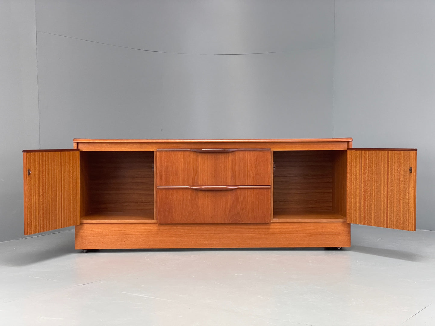 Vintage Teak Sideboard 1970s Retro Mid Century Drawers TV Unit EB12627