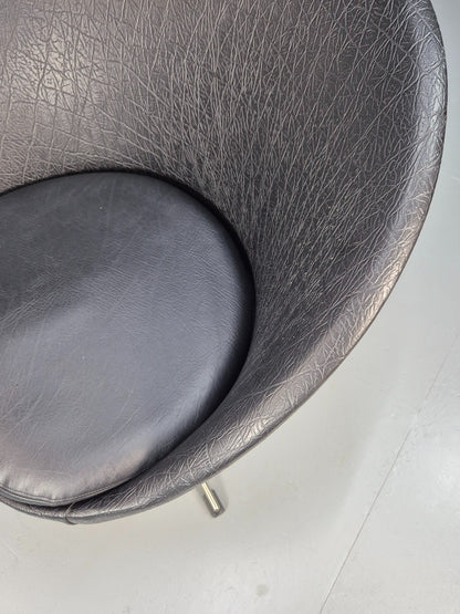 Vintage Mid Century Swivel Lounge Chair Black Vinyl 1970s Retro EB8790