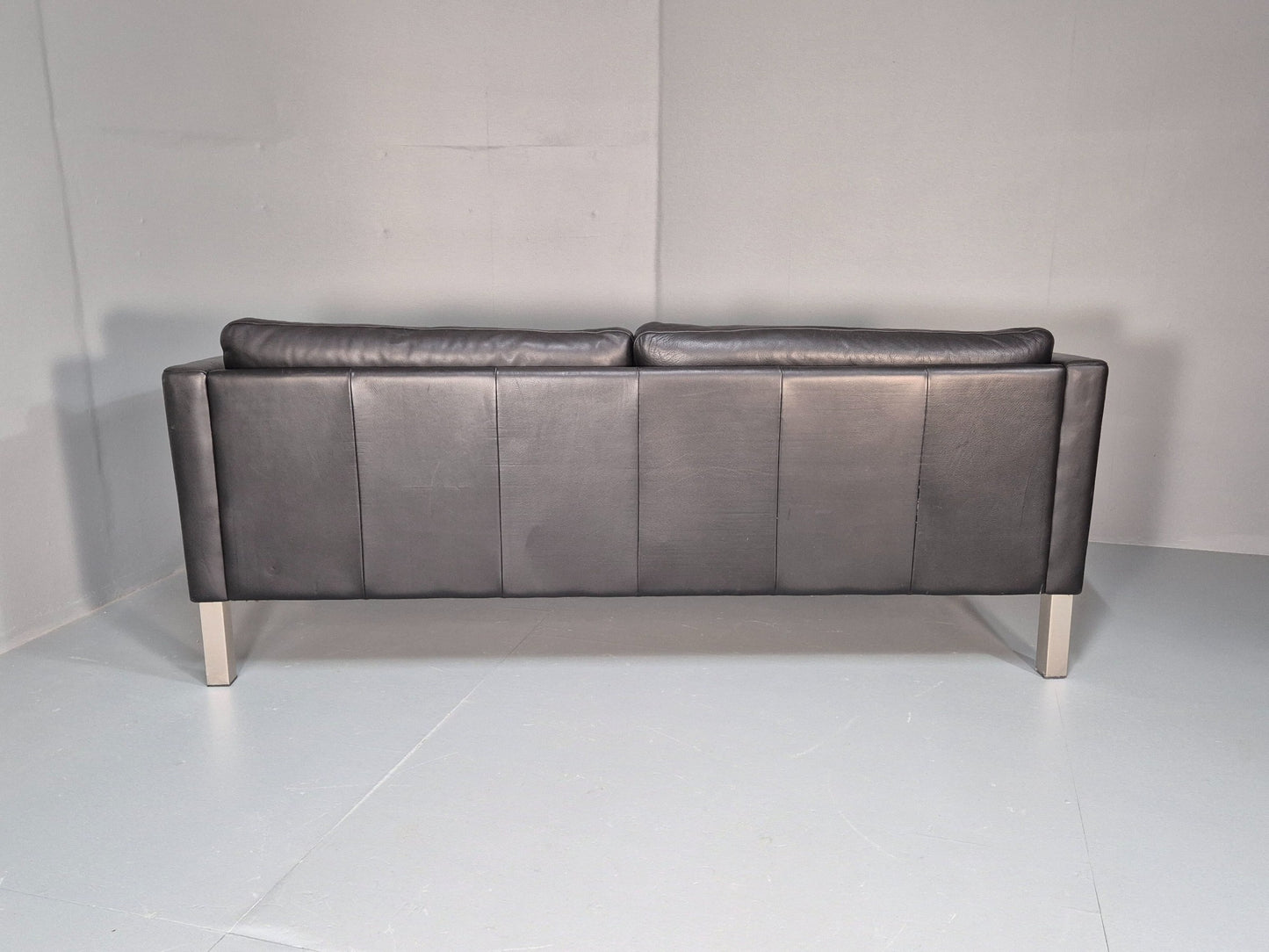 Vintage 3 Seater Stouby Sofa 1990s Black Leather Steel Legs Retro MCM  EB09079