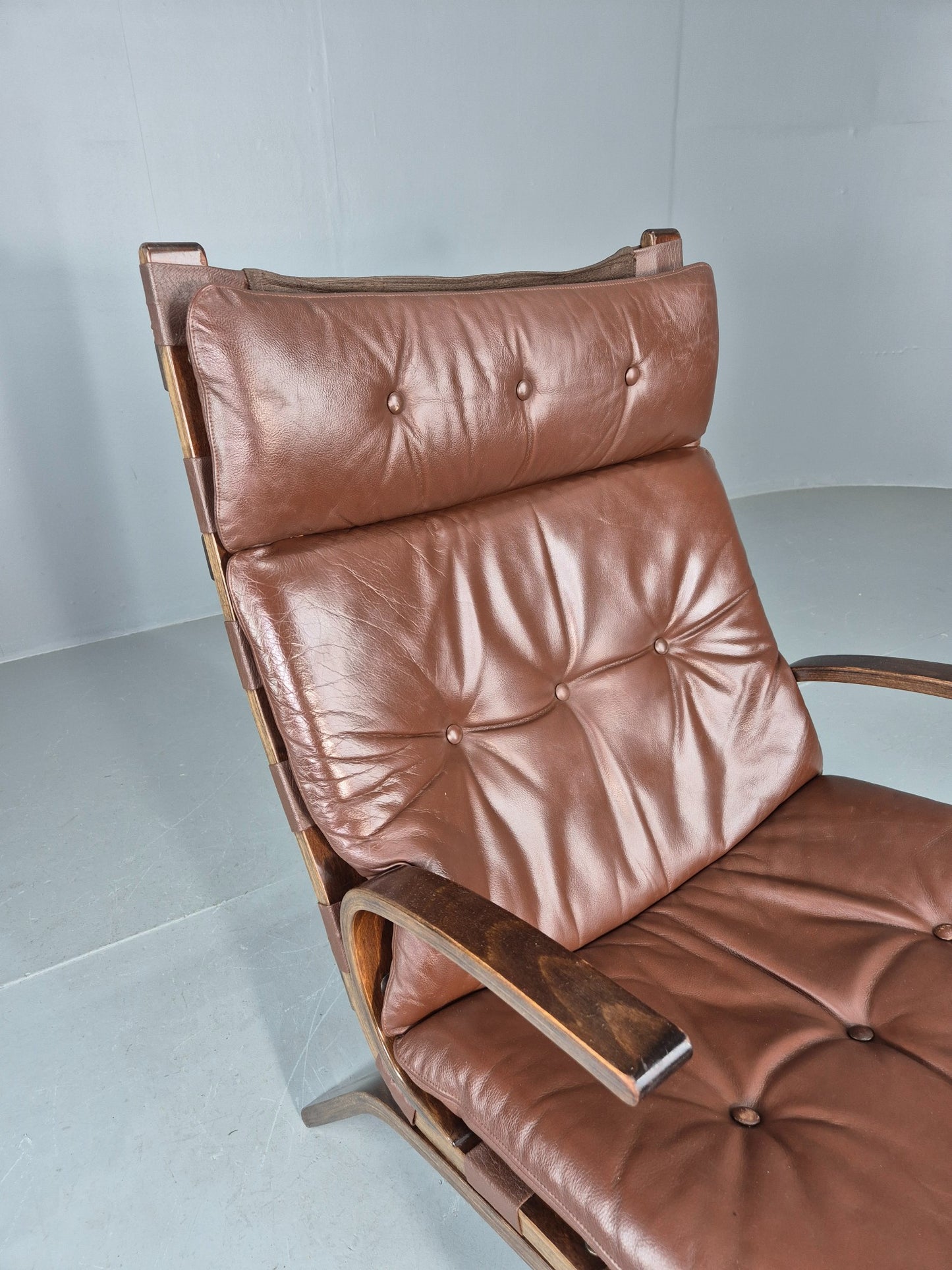 Vintage 1970s Leather Lounge Chair Farstrup Denmark Bentwood Frame Retro EB12312
