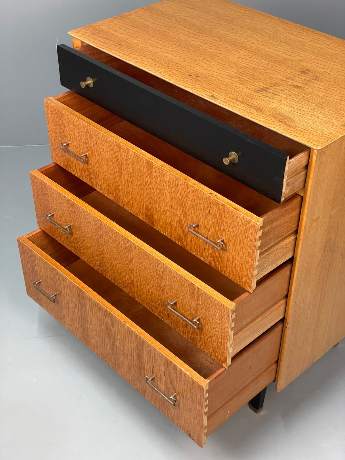 Vintage Chest Of Drawers By Limelight 1960s Oak Veneer Black Mid Century EB13119