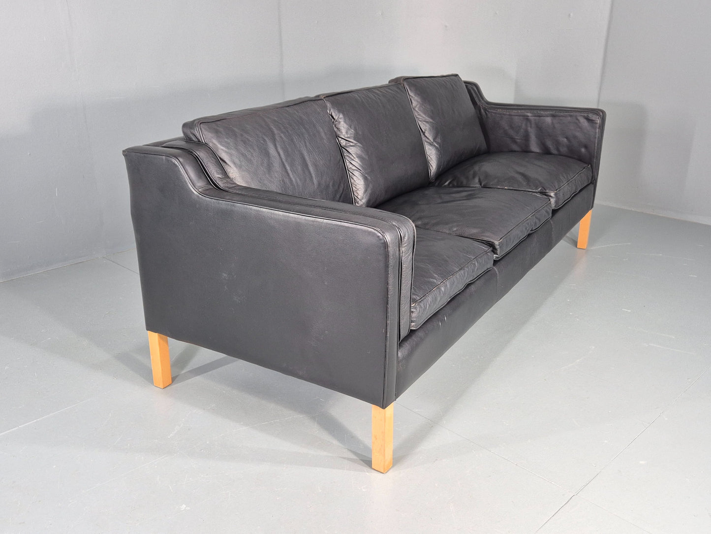 Vintage 3 Seater Sofa Danish Black Leather 1980s Retro MCM Quality EB12434