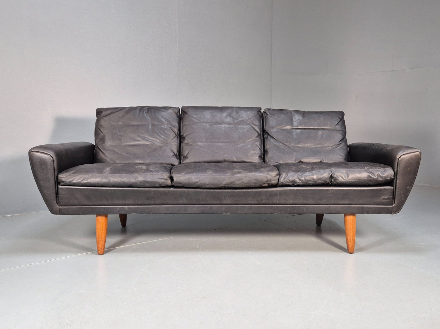 Vintage 3 Seater Black Leather Sofa 1960s Danish Thams Retro MCM EB09926