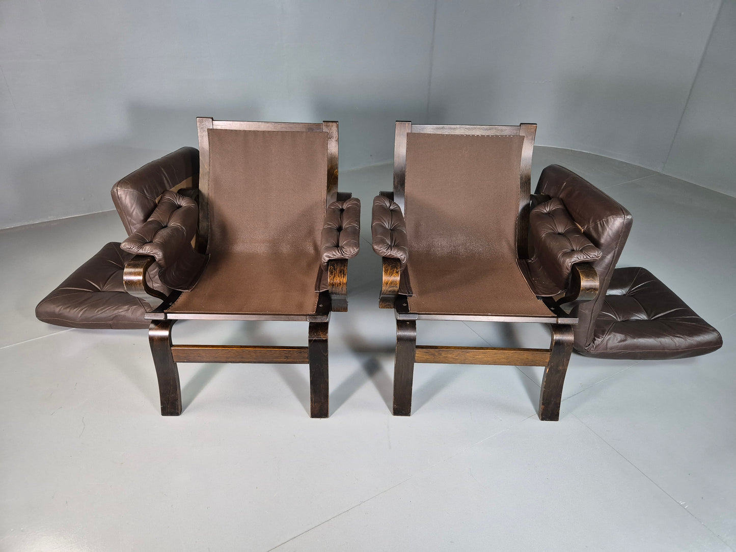 EB7285 2 Vintage Danish Lounge Chairs Brown Leather Bentwood 1980 Retro MCM MBEN