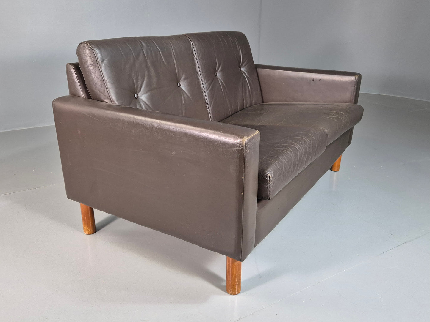 EB7314  Vintage Danish 2 Seat Sofa Brown Leather 1970s Retro MCM M2SS