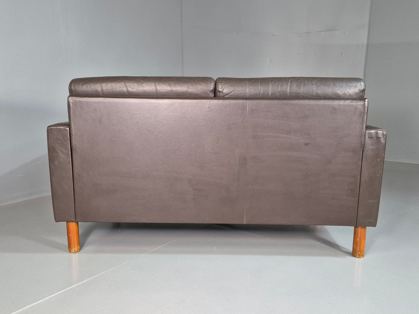 EB7314  Vintage Danish 2 Seat Sofa Brown Leather 1970s Retro MCM M2SS