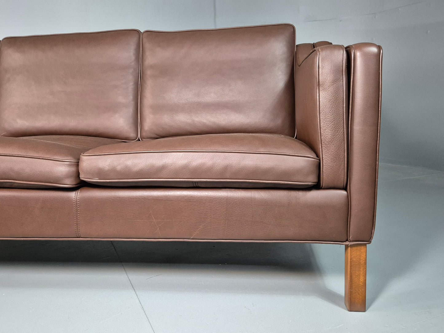 EB7315 Vintage Danish 3 Seat Sofa Brown Leather Mogensen Shape Retro MCM M3SS