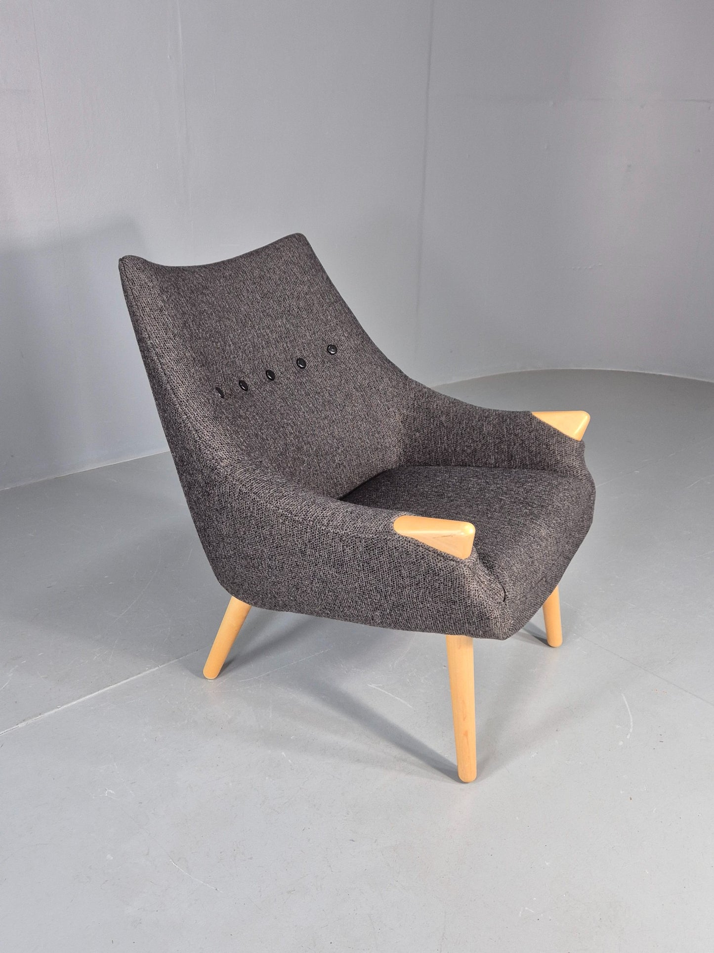 Vintage Mama Bear Matzform Lounge Chair Grey Beech Danish Modern Design EB12314