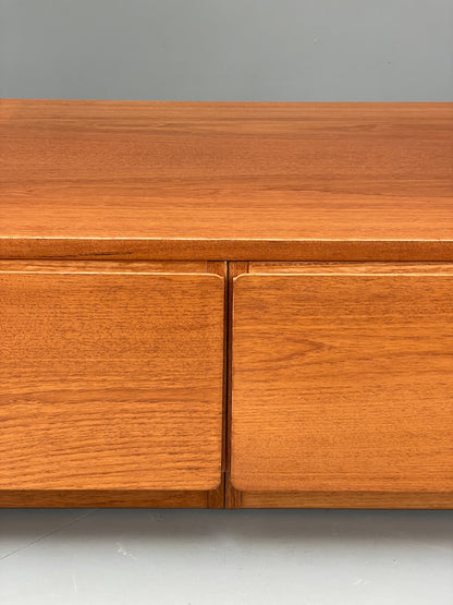 Vintage Teak Sideboard Unit Chest of Drawers By Beaver & Tapley 1980s Retro EB12825