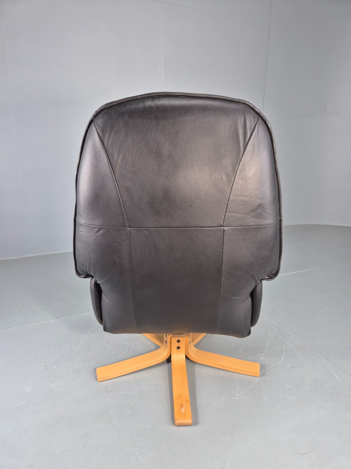 Vintage Leather Swivel Recline Armchair Black 1980s Design Retro EB12313