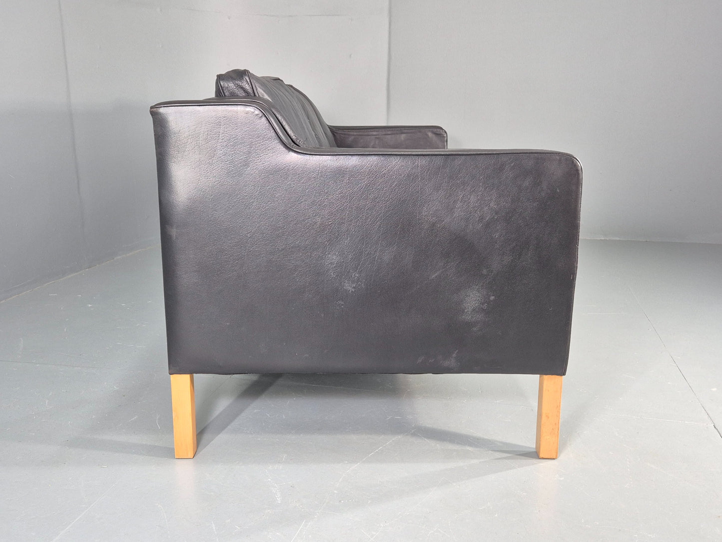 Vintage 3 Seater Sofa Danish Black Leather 1980s Retro MCM Quality EB12434