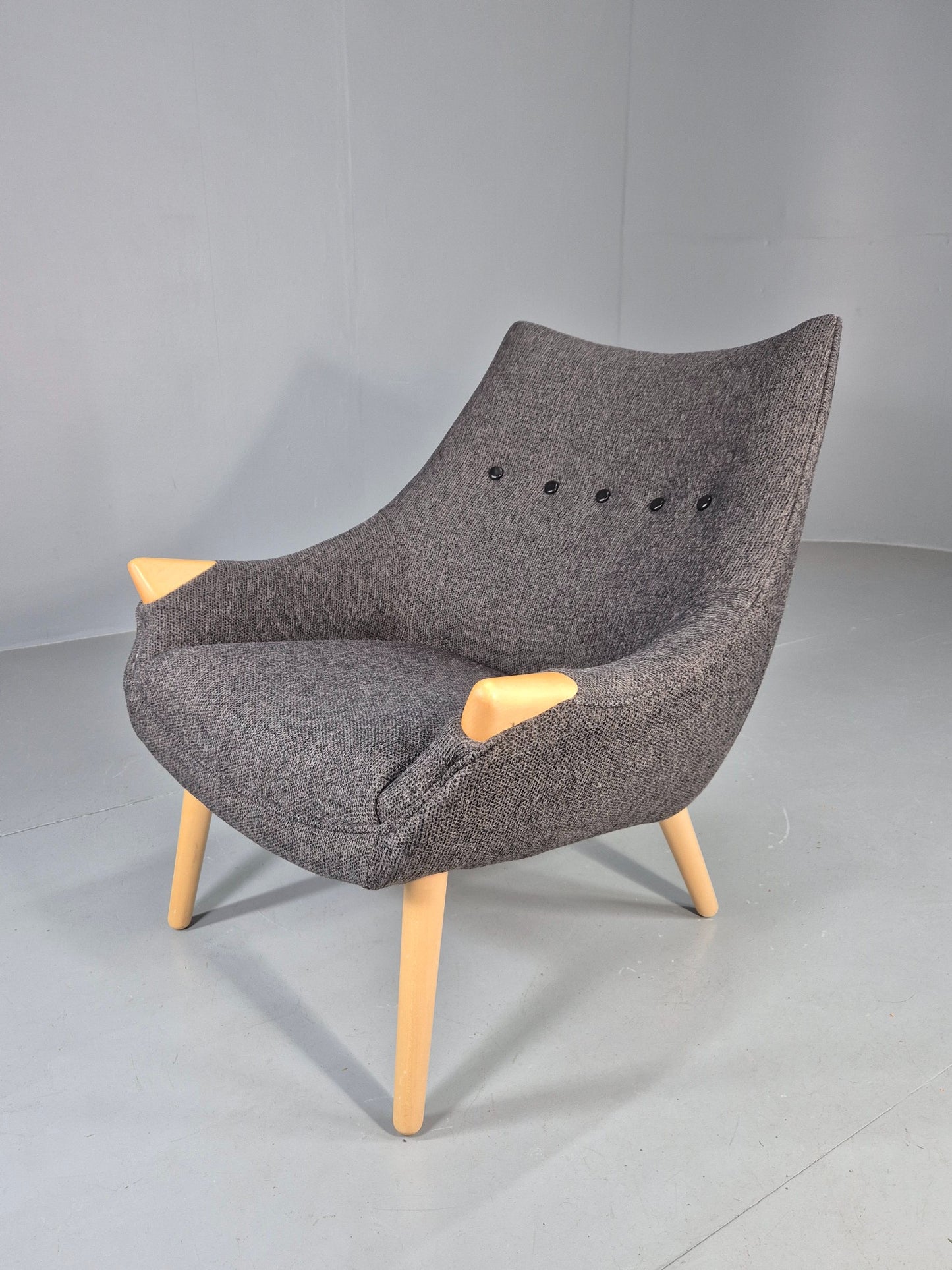 Vintage Mama Bear Matzform Lounge Chair Grey Beech Danish Modern Design EB12317