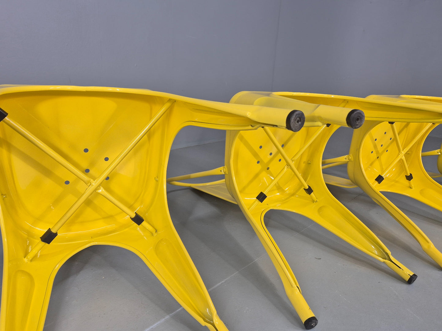 4 Yellow Tolix Stlye Stacking Chair VG Condition Vintage Industrial Eb12593